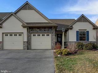 1319 Willow Creek Dr, Mount Joy, PA 17552