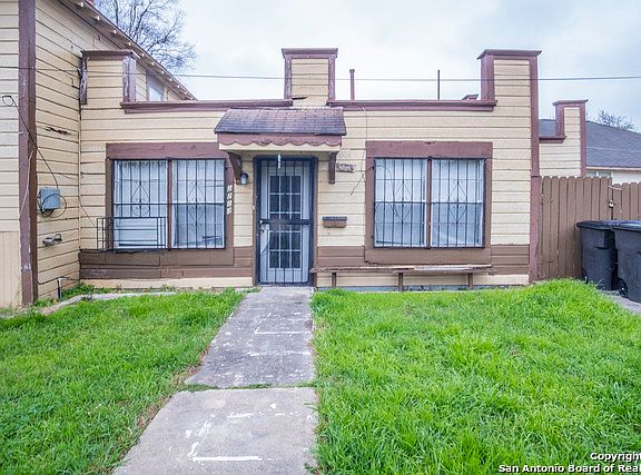 2nd image of 646 Kayton Ave