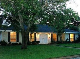 3804 Woodmere Dr, Bryan, TX 77802