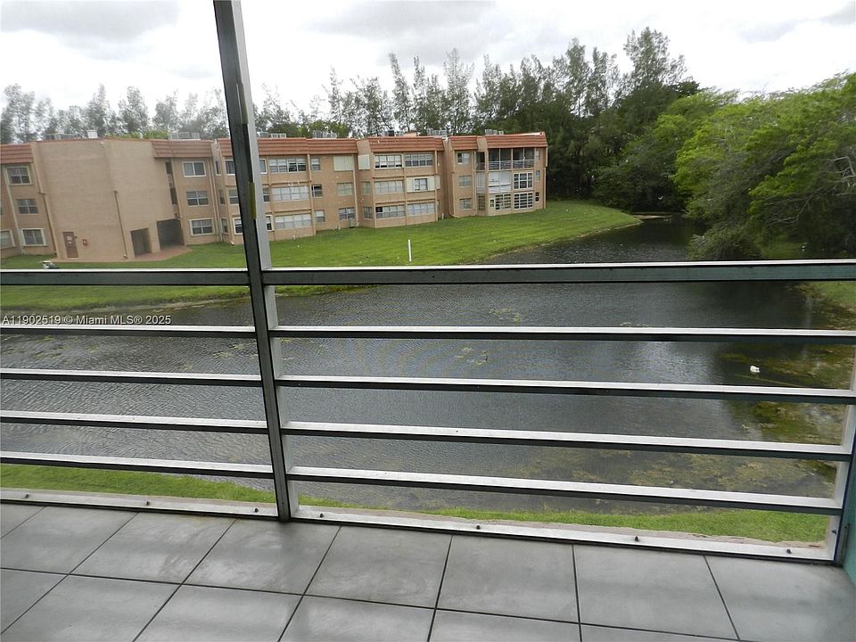 1st image of 9661 Sunrise Lakes Blvd APT 305