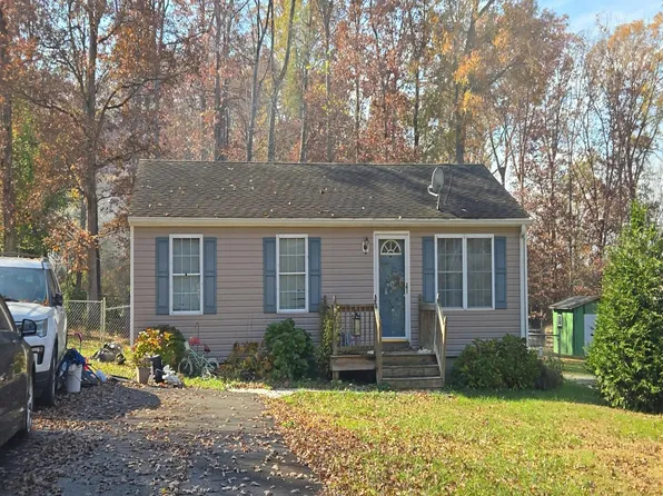 12274 Piney Ln, Remington, VA 22734