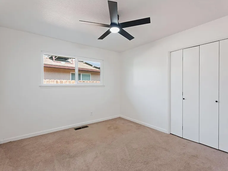 6804 N Backer Ave — Photo 13