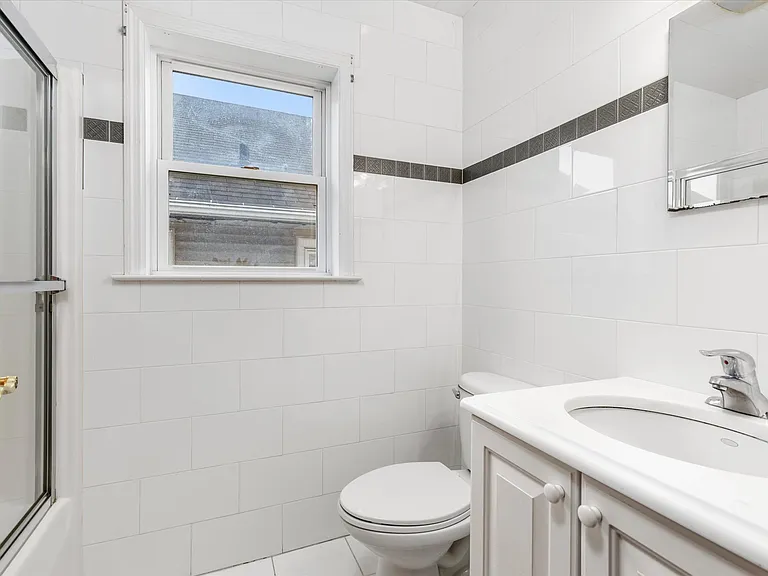 311 Page Ave — Photo 19