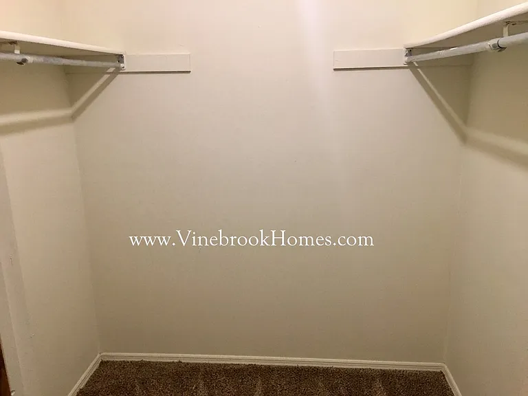 8225 Schoolgate Dr — Photo 14
