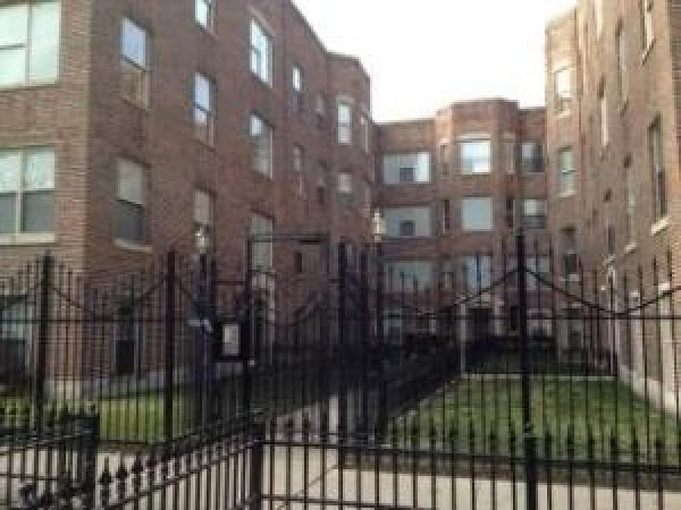 2nd image of 7554 S Essex Ave APT 1A