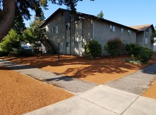 554 4th St #12, Springfield, OR 97477