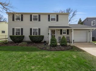 1976 Marjorie Rd, Grand Island, NY 14072