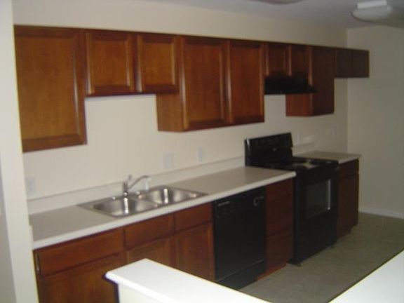 5th image of 9804 Legends Creek Dr
