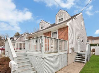 485 Grantland Ave, West Hempstead, NY 11552