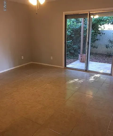 2507 W Sharon Ave — Photo 5