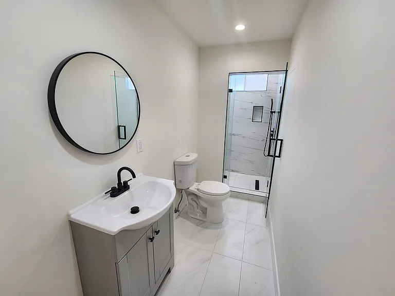 737 N Ridgewood Pl #1/2 — Photo 13