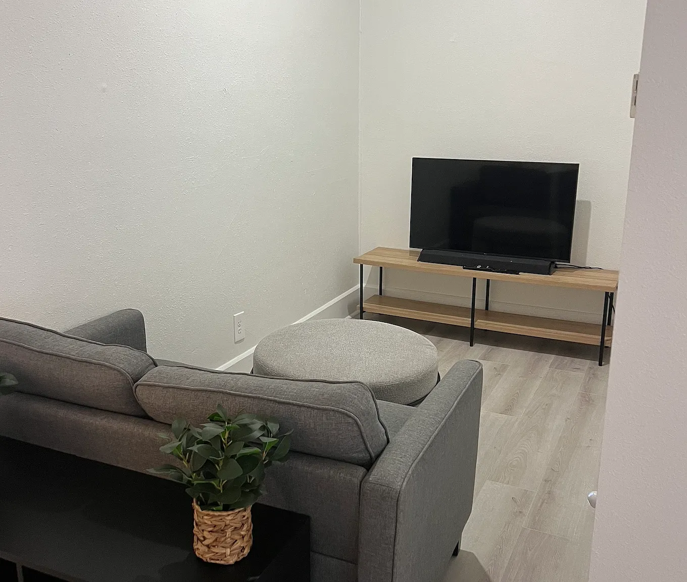 1 bed, 600 sqft, $1,950 — Photo 4