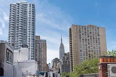 Rented by R New York