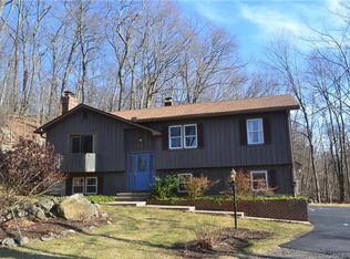 253 Hulls Hill Rd, Southbury, CT 06488