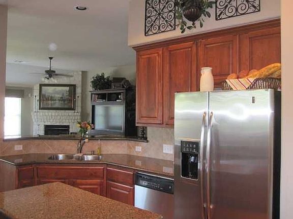 3rd image of 2205 Spoonbill Ct