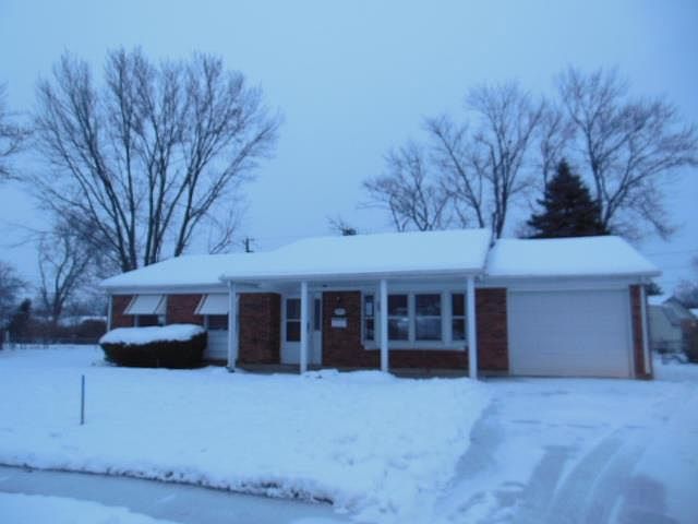 1st image of 400 Neal Dr