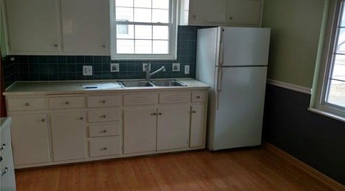 3rd image of 134 Helen Dr