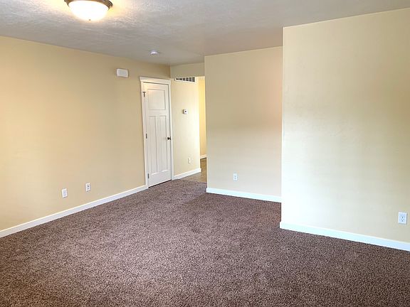 4th image of 2153 E 12th St