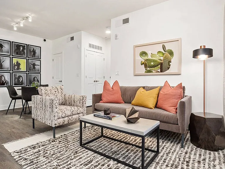 The Logan at Osborn — Photo 10