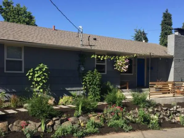 802 NW 75th St, Seattle, WA 98117