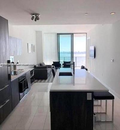 4th image of 480 NE 31st St Unit 2904