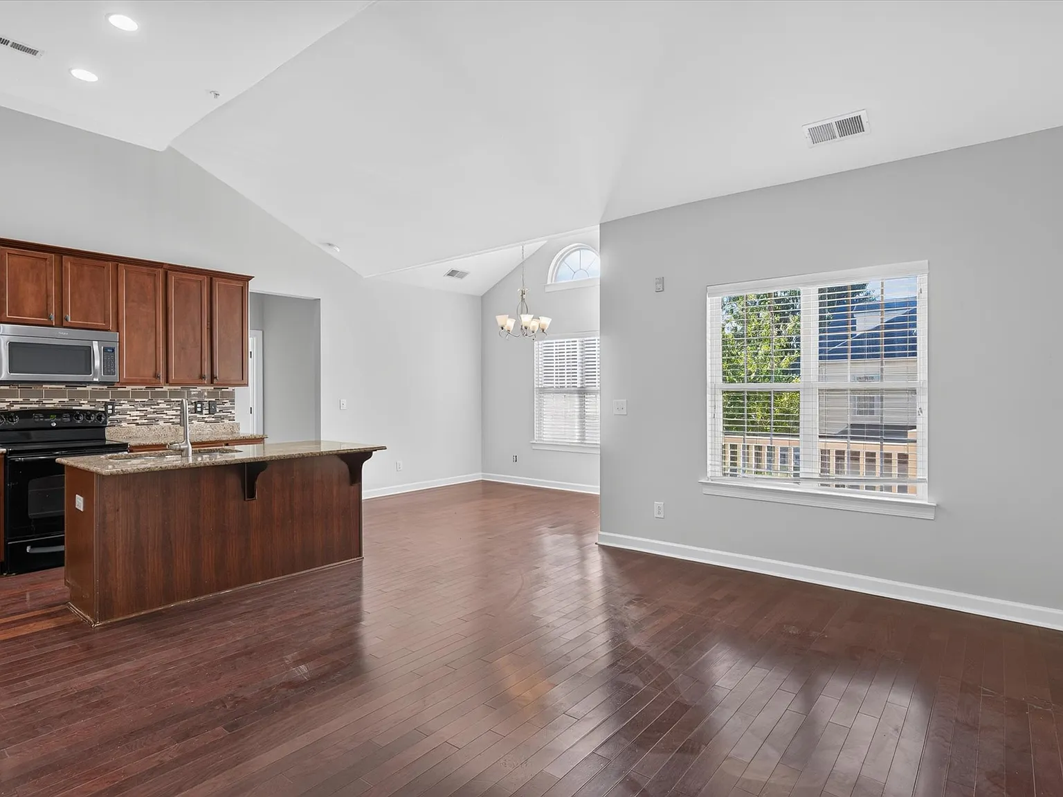 14722 Inter Milan Way — Photo 4