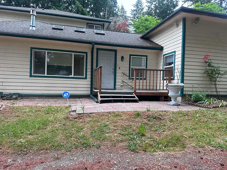 4048 SE Horstman Rd #2 — Photo 1