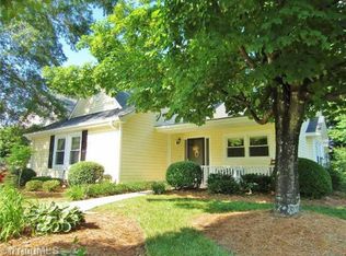 800 Carriage Crossing Ln APT A, Greensboro, NC 27410