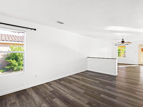 5th image of 4200 Laramie Dr NW
