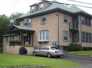 6 Willow St, Woburn, MA 01801