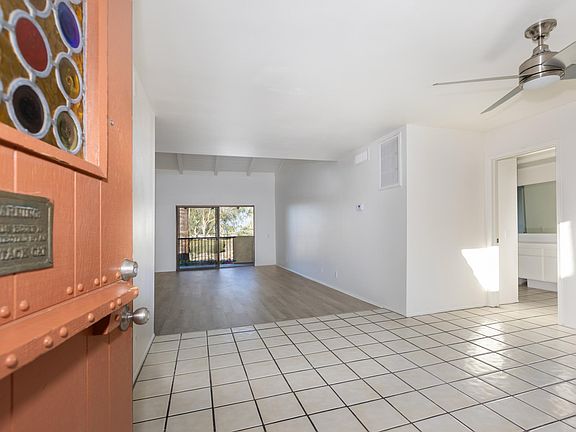 Large upstairs unit