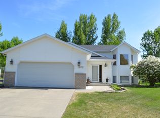 1802 36 1/2 Ave S, Fargo, ND 58104