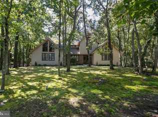 63 Stone Mountain Ln, Marlton, NJ 08053