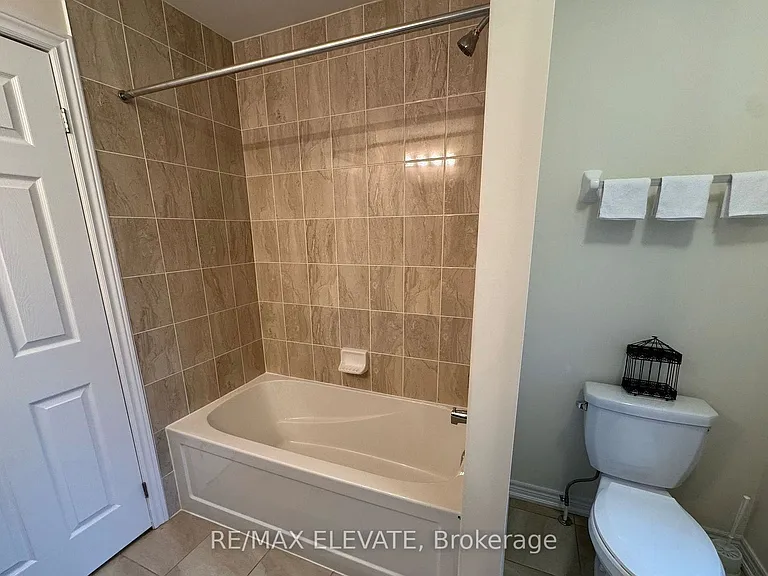 1187 Enchanted Cres — Photo 14