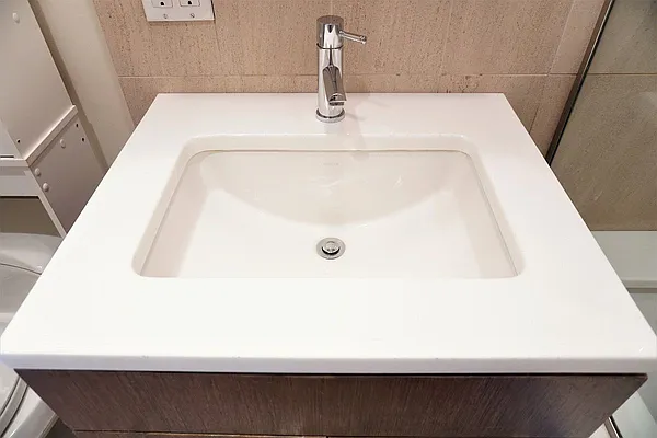 Rented by Renetta Real Estate | media 22