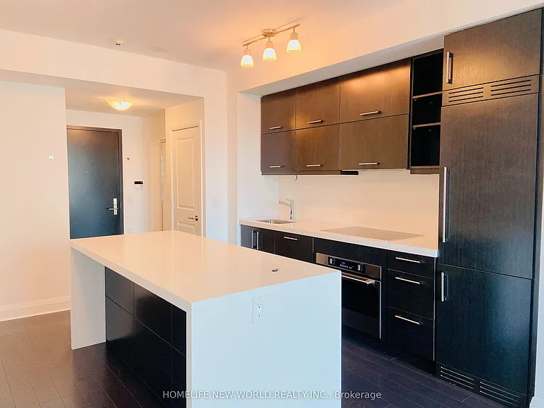 1080 Bay St #2311 — Photo 3