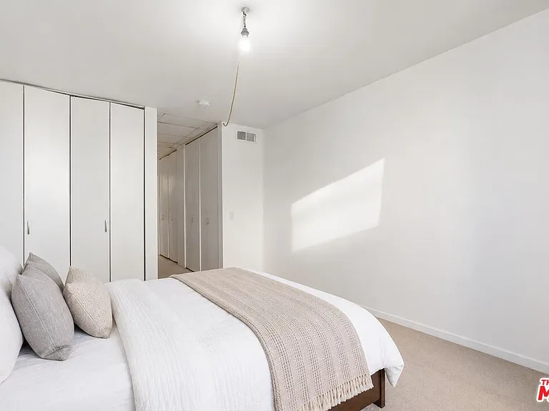 10751 Wilshire Blvd #1206 — Photo 6