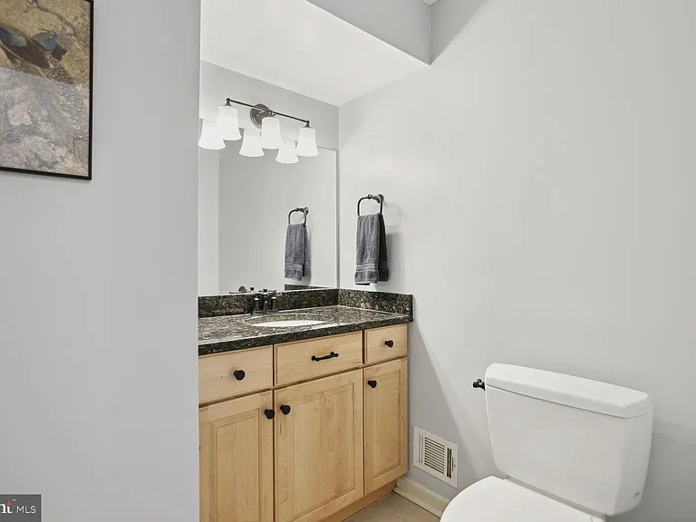 2300 Cheshire Ln — Photo 14