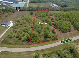 22611 Chenango Lake Dr, Angleton, TX 77515