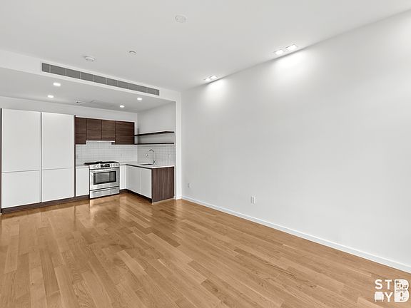 5th image of 209 Jackson St #2A