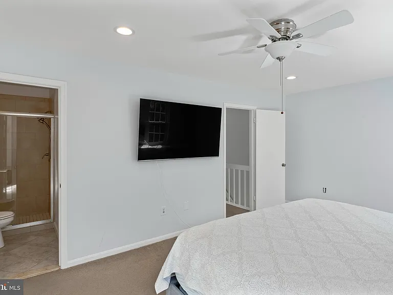 10267 Green Holly Ter — Photo 21