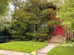 802 James Ct, Waukegan, IL 60085