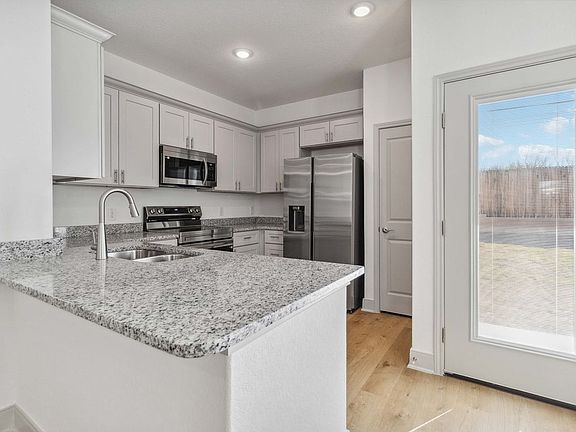 4th image of 10203 Tulipwood Run #102