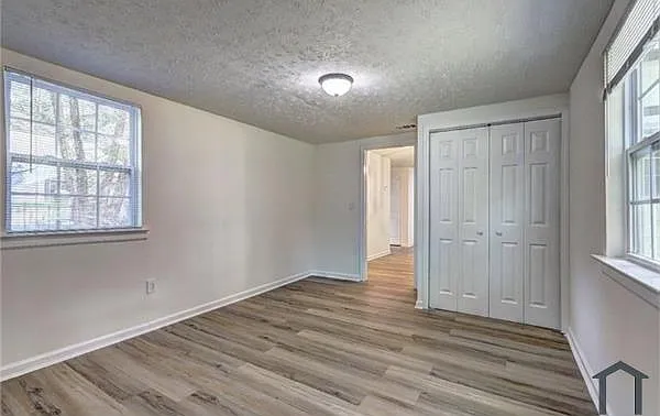 2024 Collier Cir W — Photo 8