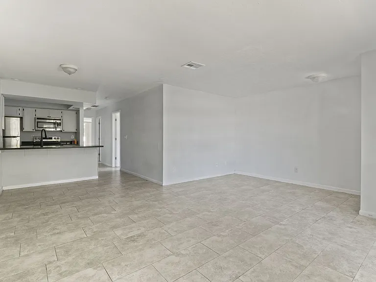 4305 SW Santa Barbara Pl — Photo 19
