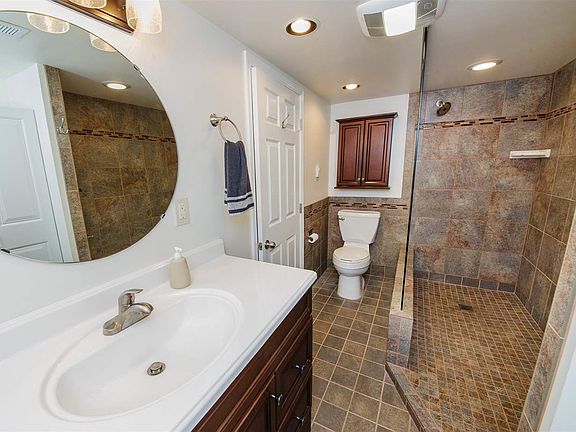 4th image of 1814 N Lacey St