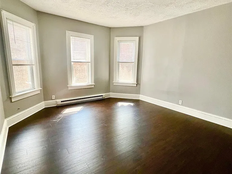 12 Orange St — Photo 11