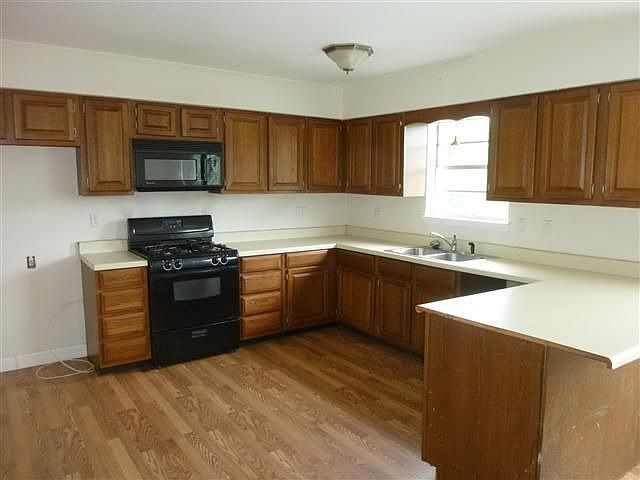 2nd image of 5353 Levi Rd