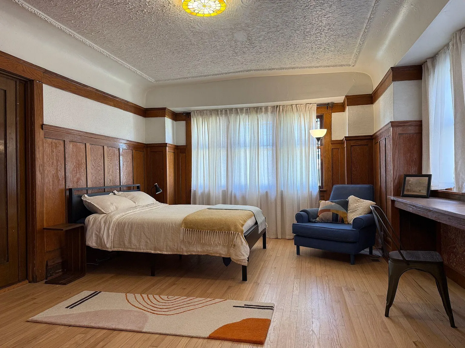 4 bed, 3.5 bath, 3765 sqft, $797 — Photo 1
