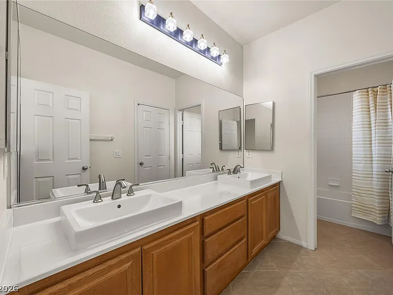 428 Eternity St — Photo 30